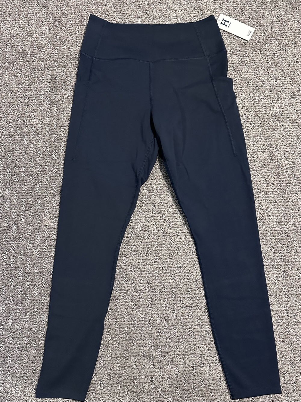 NWT Harper Wilde Flex High-Rise Legging in Ink with Side Pockets, Size M